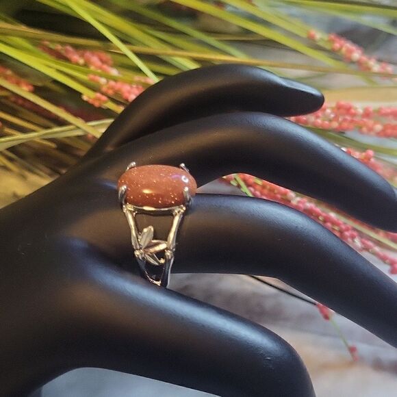 Solitaire Goldstone Ring Size 9 - Picture 8 of 13